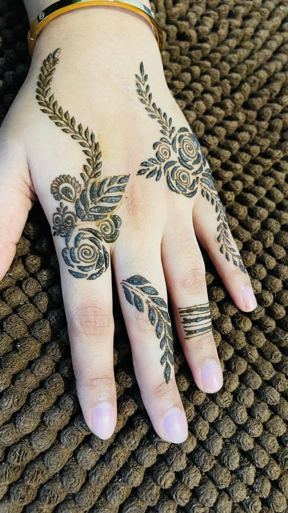 Aysha Henna 