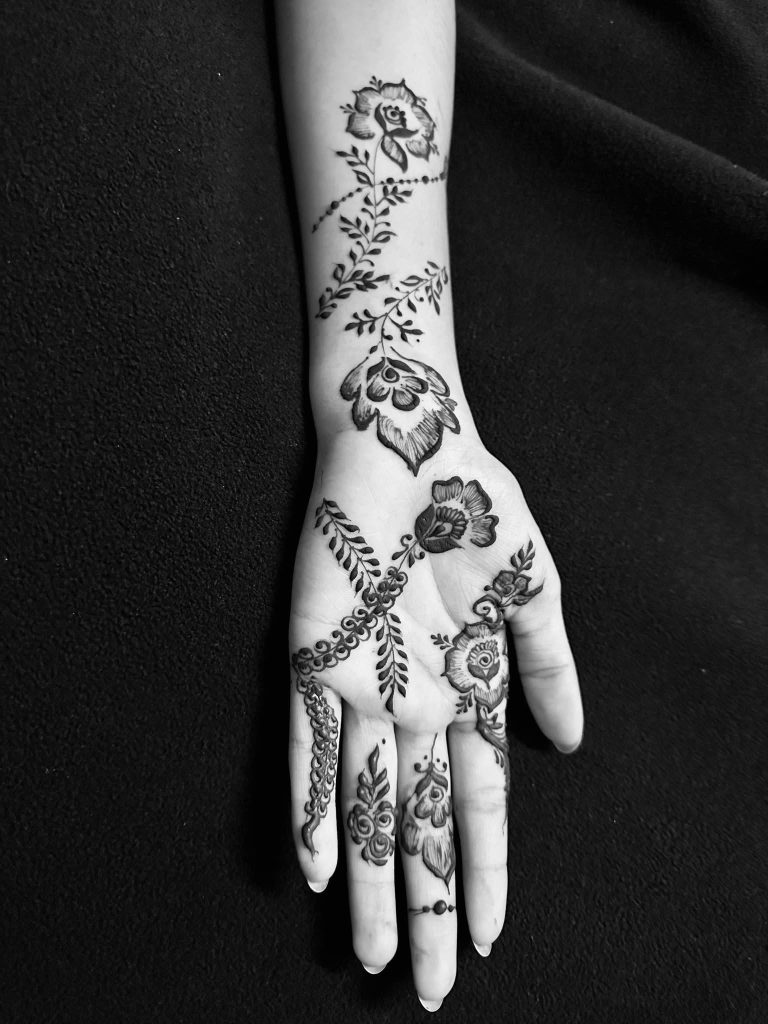 Aysha Henna 