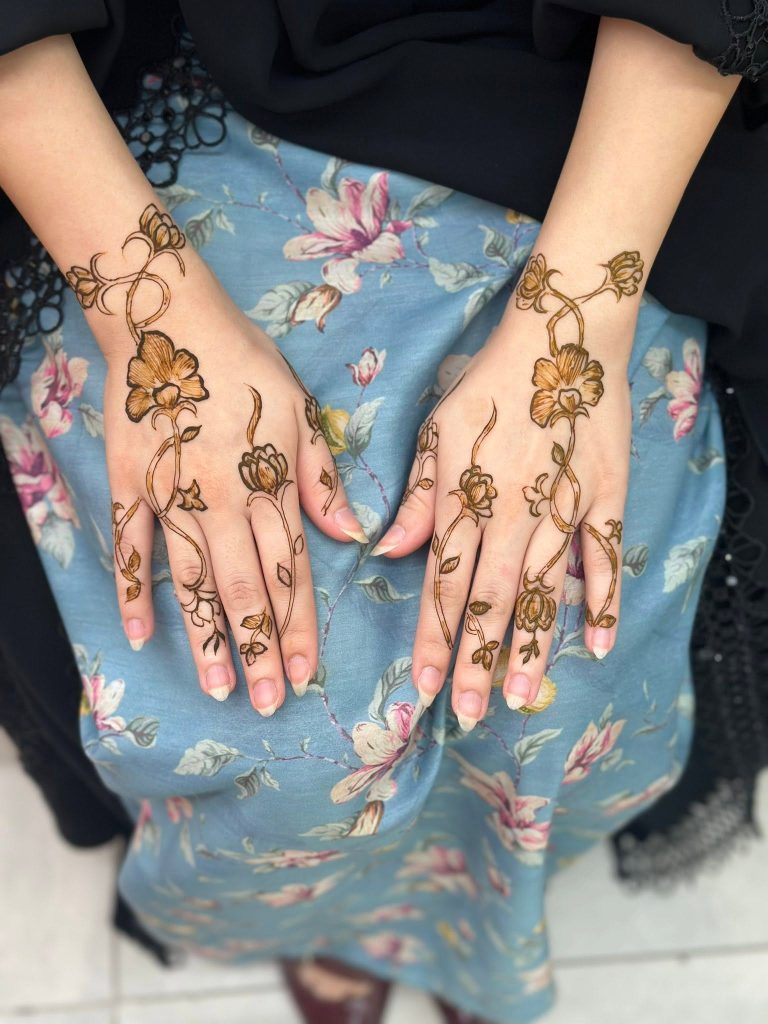 Aysha Henna 