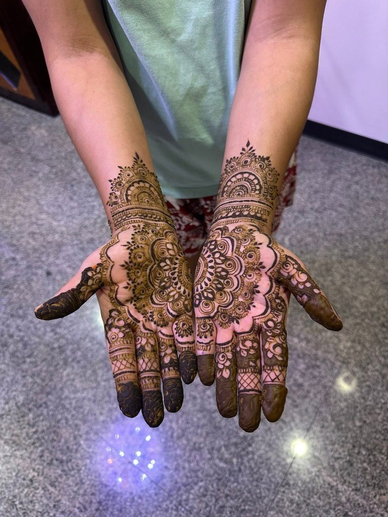 Aysha Henna 